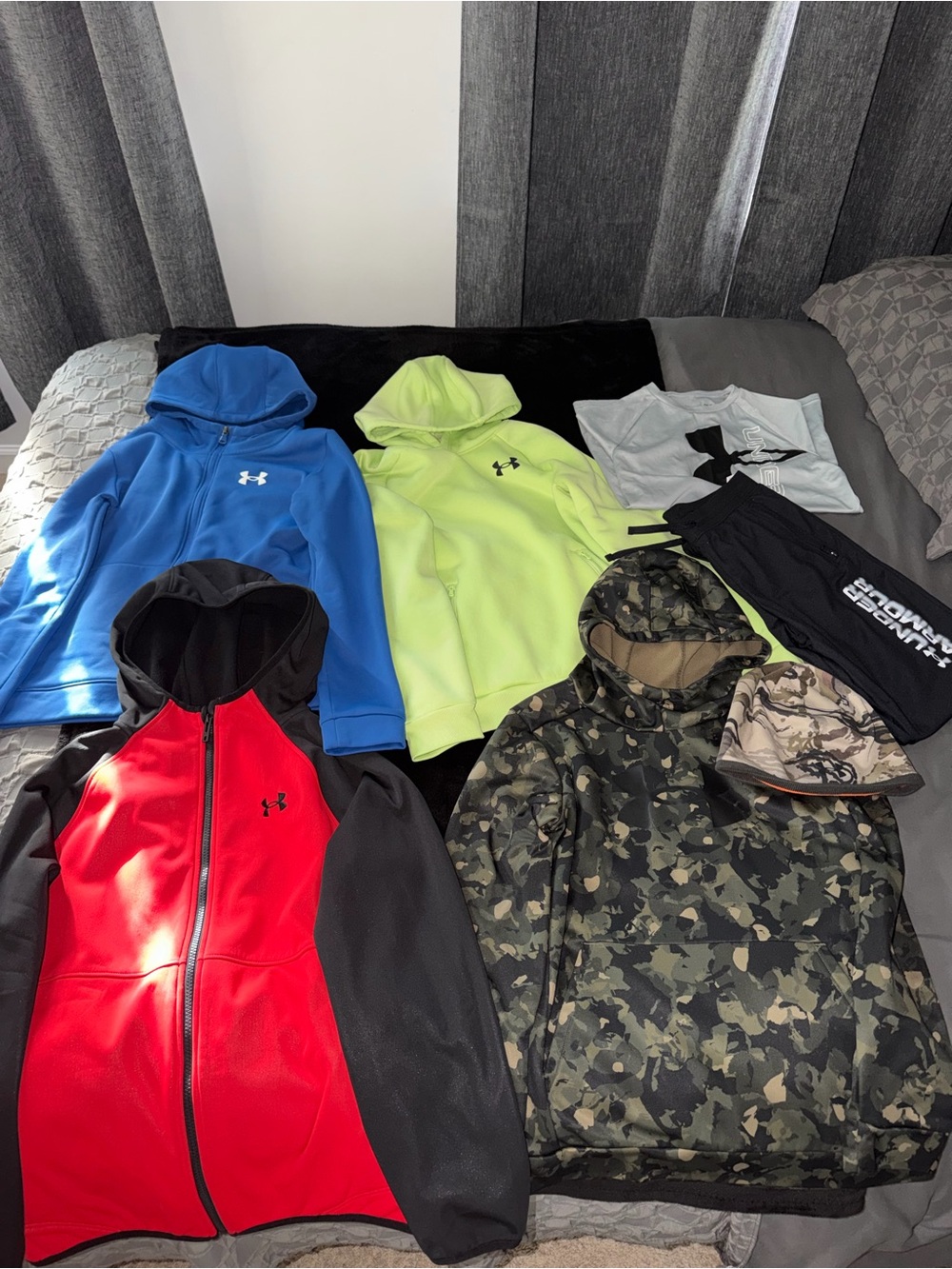 Under Armour Kids' 7pc. Lot Red & Black Full-Zip jacket and more! All size L